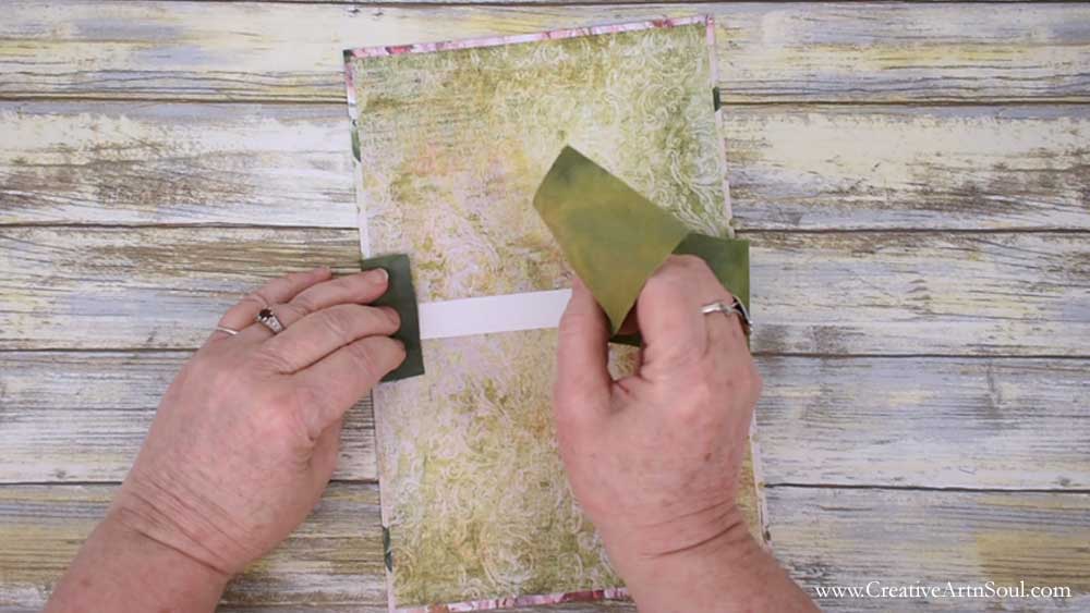 How to Make a Quick and Easy No Sew Junk Journal