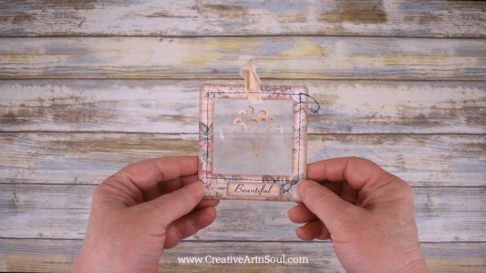 DIY Printable Specimen Frames for your Junk Journals