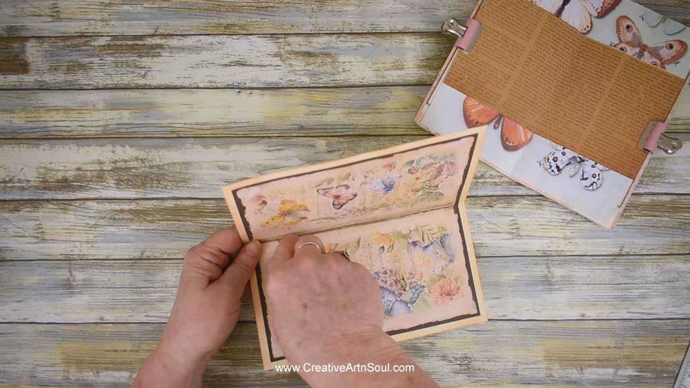 Make a Quick and Easy Traveler's Notebook Junk Journal